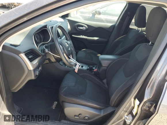 2016 Jeep Cherokee Latitude z VIN 1C4PJLCB9GW288019, wystawiony jako Copart lot #62917615 z przebiegiem 154 498 mil mil oraz Szkoda całkowita • Salvage title. Historia ofert i sprzedaży dostępna na DreamBid. Obrazek 7.