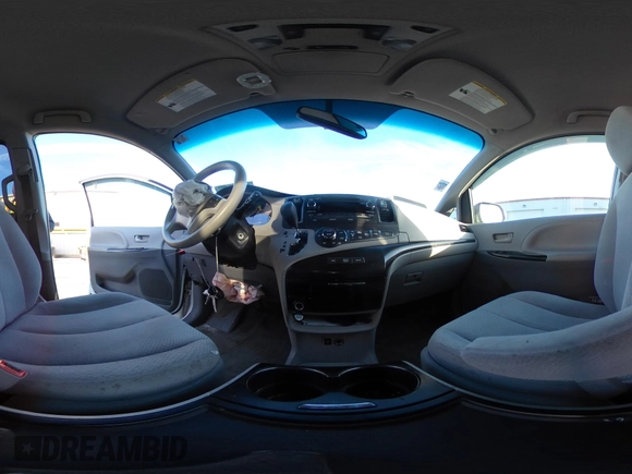 2014 Toyota Sienna LE AAS with VIN 5TDKK3DC2ES483679, listed as a IAAI auction lot 41547261 with 142,697 mi miles. Bid and sale history available at carsss.com. Image 19.