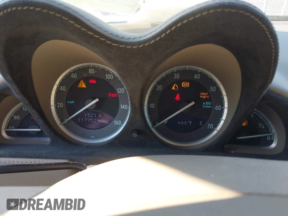 2005 Mercedes-Benz SL with VIN WDBSK76F45F101178, listed as a IAAI auction lot 42016738 with 117,752 mi miles and . Bid and sale history available at DreamBid. Image 7.
