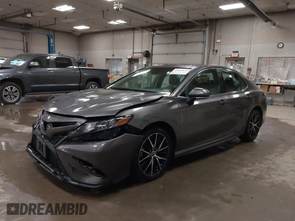 2022 Toyota Camry SE with VIN 4T1G11AK9NU074952, listed as a IAAI auction lot 41829075 with 37,315 mi miles. Bid and sale history available at carsss.com. Image 2.