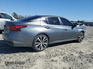 2019 Nissan Altima SR with VIN 1N4BL4CV6KC179697, listed as a Copart auction lot 50151675 with 64,570 mi miles and Salvage Title. Bid and sale history available at DreamBid. Image 3.