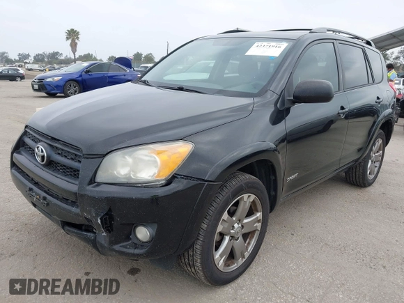 2012 Toyota RAV4 Sport z VIN 2T3WF4DV6CW141256, wystawiony jako IAAI lot #42371916 z przebiegiem 106 081 mil mil oraz . Historia ofert i sprzedaży dostępna na DreamBid. Obrazek 17.