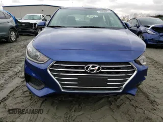 2020 Hyundai Accent SE with VIN 3KPC24A61LE112142, listed as a Copart auction lot 70486452 with 8,297 mi miles. Bid and sale history available at carsss.com. Image 5.