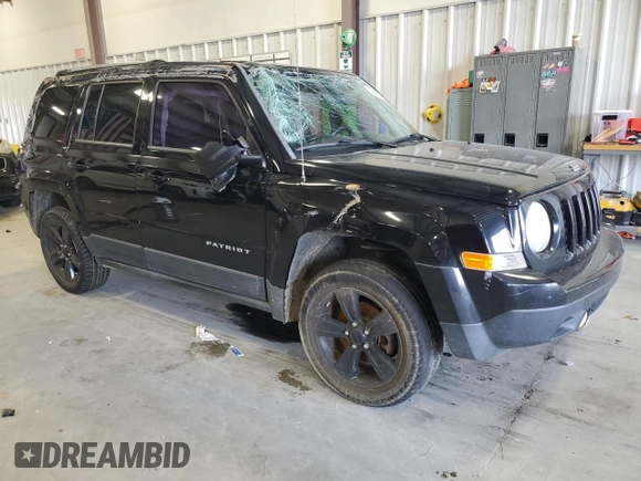 2012 Jeep Patriot Latitude with VIN 1C4NJRFB6CD689460, listed as a Copart auction lot 45780575 with 168,975 mi miles and Salvage Title. Bid and sale history available at carsss.com. Image 4.