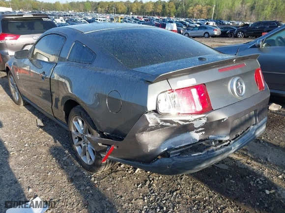 2010 Ford Mustang V6 with VIN 1ZVBP8AN6A5157773, listed as a IAAI auction lot 41921156 with 118,549 mi miles. Bid and sale history available at carsss.com. Image 3.