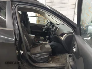 2016 Jeep Cherokee Sport with VIN 1C4PJMAB3GW375360, listed as a IAAI auction lot 41813233 with 100,780 mi miles and . Bid and sale history available at DreamBid. Image 5.