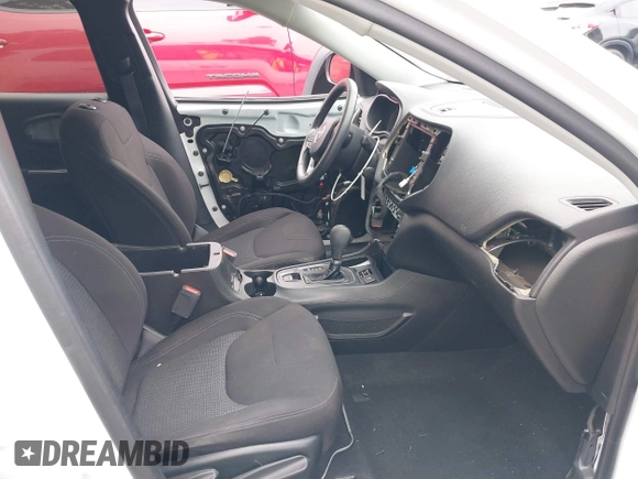 2019 Jeep Cherokee Latitude with VIN 1C4PJLCX9KD377430, listed as a IAAI auction lot 42328024 with 101,167 mi miles and . Bid and sale history available at DreamBid. Image 5.