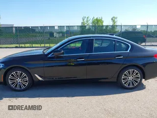 2018 BMW 5 Series 530i xDrive z VIN WBAJA7C53JG907770, wystawiony jako IAAI lot #42366172 z przebiegiem 60 979 mil mil oraz . Historia ofert i sprzedaży dostępna na DreamBid. Obrazek 15.