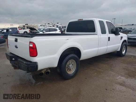 2008 Ford Super Duty F-250 SRW XL with VIN 1FTSX20R78EB67467, listed as a IAAI auction lot 41945924 with 98,158 mi miles. Bid and sale history available at carsss.com. Image 4.
