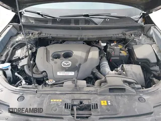 2023 Mazda CX-9 Grand Touring z VIN JM3TCBDY0P0631395, wystawiony jako IAAI lot #41449555 z przebiegiem 17 721 mil mil oraz . Historia ofert i sprzedaży dostępna na DreamBid. Obrazek 10.