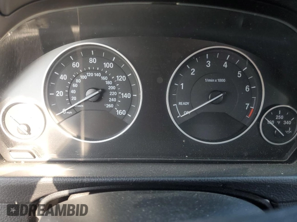 2014 BMW 3 Series 328i xDrive z VIN WBA3B5C59EF959006, wystawiony jako Copart lot #62296025 z przebiegiem Nie podano mil oraz Szkoda całkowita • Salvage title. Historia ofert i sprzedaży dostępna na DreamBid. Obrazek 9.