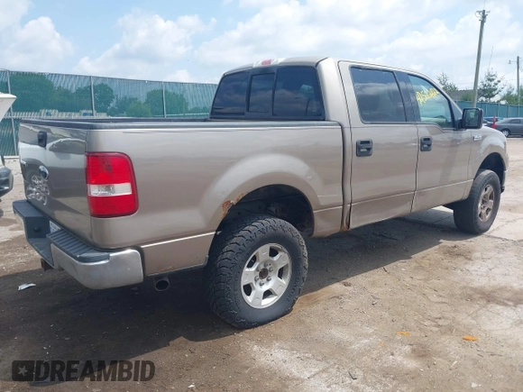 2004 Ford F-150 XLT z VIN 1FTPW145X4KA58345, wystawiony jako IAAI lot #42522422 z przebiegiem Nie podano mil oraz . Historia ofert i sprzedaży dostępna na DreamBid. Obrazek 4.