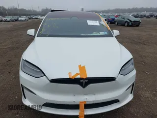 2022 Tesla Model X Plaid z VIN 7SAXCBE67NF339557, wystawiony jako IAAI lot #41825360 z przebiegiem 70 mil mil oraz . Historia ofert i sprzedaży dostępna na DreamBid. Obrazek 12.