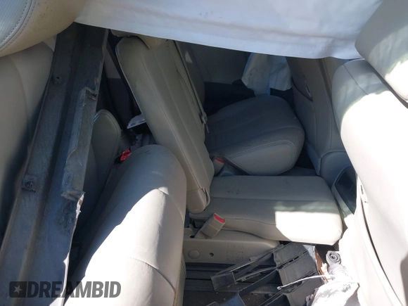 2011 Toyota Sienna XLE AAS with VIN 5TDYK3DC8BS092705, listed as a IAAI auction lot 40547263 with Not provided miles and . Bid and sale history available at DreamBid. Image 8.