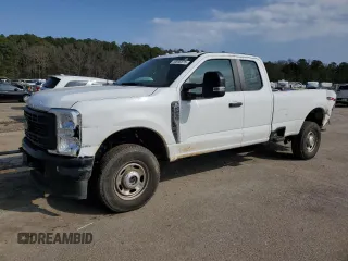 2023 Ford F-250 XL z VIN 1FT7X2BA9PEE21725, wystawiony jako Copart lot #44885875 z przebiegiem 25 746 mil mil oraz Szkoda całkowita • Salvage title. Historia ofert i sprzedaży dostępna na DreamBid. Obrazek 1.