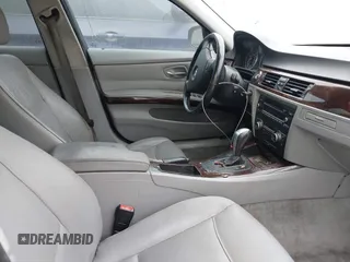 2011 BMW 3 Series 328i xDrive with VIN WBAPK7G55BNN86328, listed as a IAAI auction lot 41221578 with 219,388 mi miles. Bid and sale history available at carsss.com. Image 5.