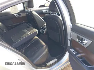 2013 Jaguar XF V6 SC with VIN SAJWJ0EF6D8S81203, listed as a IAAI auction lot 40783947 with 77,727 mi miles. Bid and sale history available at carsss.com. Image 8.
