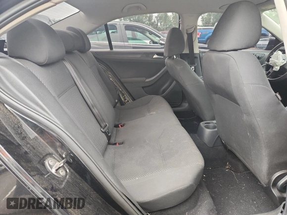 2012 Volkswagen Jetta S z VIN 3VW2K7AJ4CM409183, wystawiony jako Copart lot #63985765 z przebiegiem 160 645 mil mil oraz Szkoda całkowita • Salvage title. Historia ofert i sprzedaży dostępna na DreamBid. Obrazek 10.