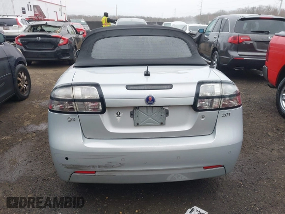 2008 Saab 9-3 with VIN YS3FB79Y586008943, listed as a IAAI auction lot 41772083 with 117,697 mi miles. Bid and sale history available at carsss.com. Image 16.