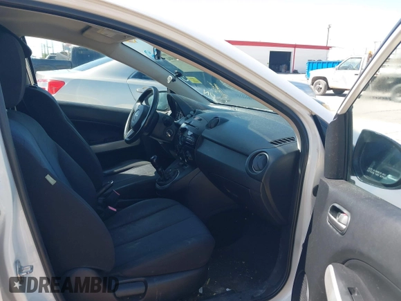 2012 Mazda Mazda2 Sport with VIN JM1DE1KY7C0140773, listed as a IAAI auction lot 41956594 with 188,924 mi miles. Bid and sale history available at carsss.com. Image 5.