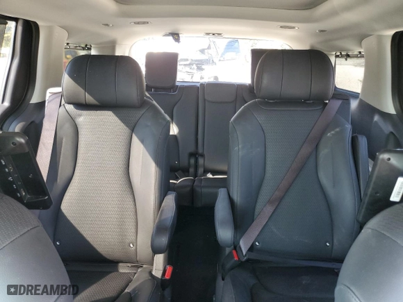 2024 Kia Carnival SX with VIN KNDNE5H36R6406622, listed as a Copart auction lot 75756914 with 9,332 mi miles and Salvage Title. Bid and sale history available at carsss.com. Image 10.