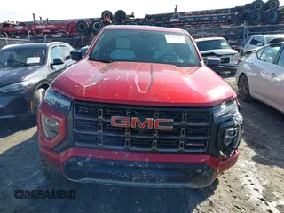 2024 GMC Canyon 4WD AT4X with VIN 1GTP6EEK1R1247720, listed as a IAAI auction lot 41571103 with 10,618 mi miles. Bid and sale history available at carsss.com. Image 12.