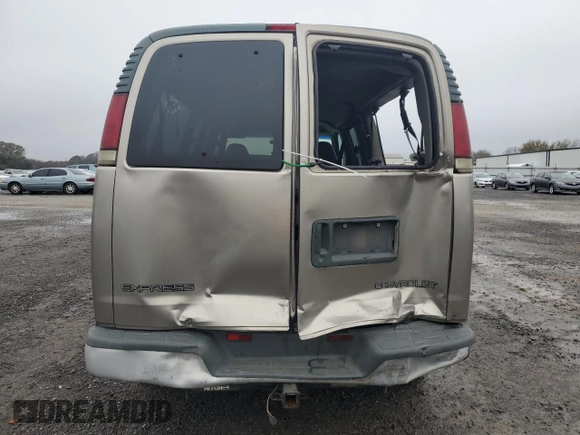2001 Chevrolet Express z VIN 1GAHG39R011123173, wystawiony jako Copart lot #81232074 z przebiegiem 109 829 mil mil oraz Szkoda całkowita • Salvage title. Historia ofert i sprzedaży dostępna na DreamBid. Obrazek 6.