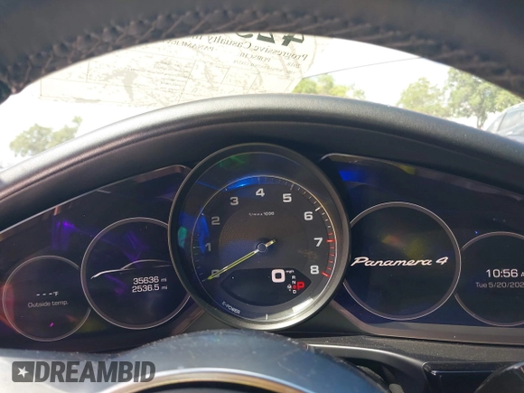 2018 Porsche Panamera 4 E-Hybrid z VIN WP0AE2A7XJL174378, wystawiony jako IAAI lot #42303125 z przebiegiem 35 636 mil mil oraz . Historia ofert i sprzedaży dostępna na DreamBid. Obrazek 7.