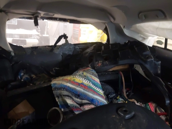 2013 Scion xD z VIN JTKKUPB46D1029288, wystawiony jako IAAI lot #41265802 z przebiegiem 243 294 mil mil oraz . Historia ofert i sprzedaży dostępna na DreamBid. Obrazek 8.