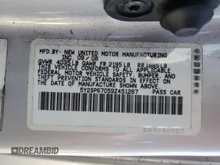 2009 Pontiac Vibe w/1SB with VIN 5Y2SP67059Z451267, listed as a Copart auction lot 77317084 with 181,001 mi miles and Non Repairable. Bid and sale history available at carsss.com. Image 13.