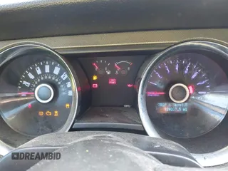 2014 Ford Mustang V6 с VIN 1ZVBP8AMXE5297192, выставлен на аукционе IAAI как лот 42231701 с пробегом Не указан миль и . История ставок и продаж доступна на DreamBid. Изображение 7.