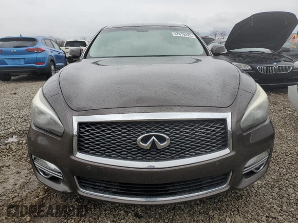 2017 Infiniti Q70 3.7 with VIN JN1BY1PR9HM210552, listed as a Copart auction lot 47819325 with 50,847 mi miles and Salvage title. Bid and sale history available at DreamBid. Image 5.