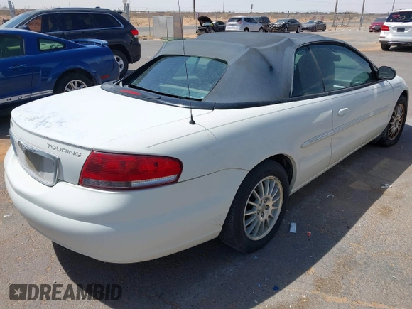2005 Chrysler Sebring Touring z VIN 1C3EL55R25N574910, wystawiony jako IAAI lot #41925734 z przebiegiem 133 354 mil mil oraz . Historia ofert i sprzedaży dostępna na DreamBid. Obrazek 4.
