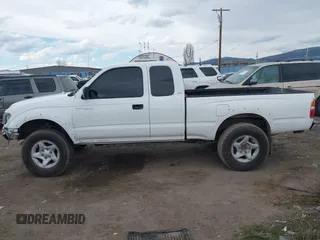 2003 Toyota Tacoma with VIN 5TEWN72N23Z246937, listed as a IAAI auction lot 41868085 with 220,973 mi miles. Bid and sale history available at carsss.com. Image 14.