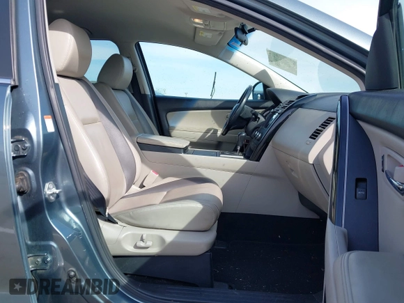 2011 Mazda CX-9 Touring z VIN JM3TB3CV6B0308283, wystawiony jako IAAI lot #41739538 z przebiegiem 96 507 mil mil oraz . Historia ofert i sprzedaży dostępna na DreamBid. Obrazek 5.