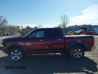 2017 Ram 1500 SLT z VIN 1C6RR7LT9HS774623, wystawiony jako IAAI lot #41964010 z przebiegiem 82 551 mil mil oraz . Historia ofert i sprzedaży dostępna na DreamBid. Obrazek 15.