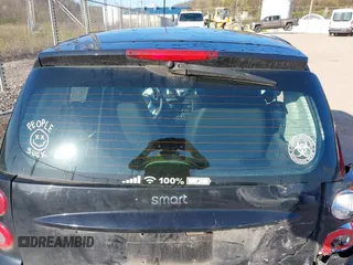 2015 Smart fortwo Passion with VIN WMEEJ3BA6FK804974, listed as a IAAI auction lot 42041904 with 97,514 mi miles and . Bid and sale history available at DreamBid. Image 8.