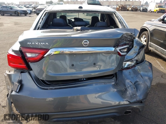 2017 Nissan Maxima SV with VIN 1N4AA6AP4HC404371, listed as a IAAI auction lot 41489579 with 117,677 mi miles. Bid and sale history available at carsss.com. Image 6.