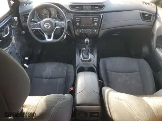 2017 Nissan Rogue SV with VIN 5N1AT2MV8HC784446, listed as a Copart auction lot 48675675 with 84,437 mi miles and Salvage Title. Bid and sale history available at carsss.com. Image 8.