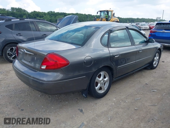 2002 Ford Taurus SES Standard с VIN 1FAFP55U42A114570, выставлен на аукционе IAAI как лот 42723316 с пробегом 120 191 миль миль и . История ставок и продаж доступна на DreamBid. Изображение 4.