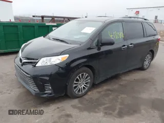 2019 Toyota Sienna XLE Auto Access Seat with VIN 5TDYZ3DC1KS979476, listed as a IAAI auction lot 41828688 with 86,389 mi miles. Bid and sale history available at carsss.com. Image 17.