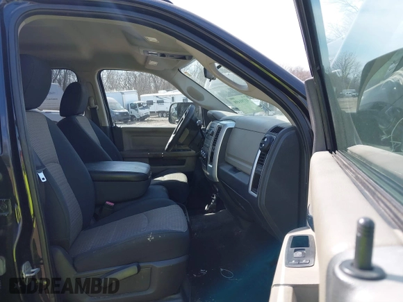 2011 Ram 2500 Big Horn with VIN 3D7UT2CL9BG589970, listed as a IAAI auction lot 41791498 with 100,773 mi miles. Bid and sale history available at carsss.com. Image 5.