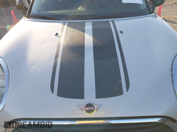 2019 MINI Clubman Cooper with VIN WMWLN5C56K2E34756, listed as a IAAI auction lot 41916663 with 85,860 mi miles and . Bid and sale history available at DreamBid. Image 6.