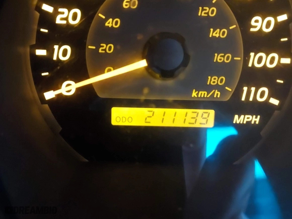 2004 Toyota 4Runner SR5 with VIN JTEBU14R448025269, listed as a IAAI auction lot 41200493 with 211,139 mi miles. Bid and sale history available at carsss.com. Image 15.