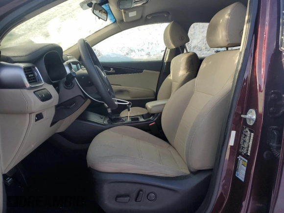 2019 Kia Sorento LX with VIN 5XYPGDA58KG475467, listed as a Copart auction lot 43527405 with 124,337 mi miles and Salvage Title. Bid and sale history available at carsss.com. Image 7.