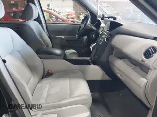 2009 Honda Pilot LX with VIN 5FNYF48219B047437, listed as a IAAI auction lot 42070317 with 253,853 mi miles and . Bid and sale history available at DreamBid. Image 5.
