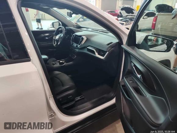 2022 GMC Terrain SLT z VIN 3GKALVEV4NL142475, wystawiony jako IAAI lot #42554198 z przebiegiem 34 225 mil mil oraz . Historia ofert i sprzedaży dostępna na DreamBid. Obrazek 27.