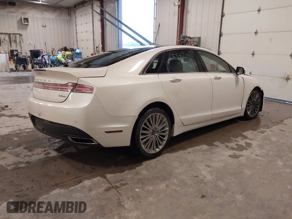 2016 Lincoln MKZ with VIN 3LN6L2JK0GR600486, listed as a IAAI auction lot 41943399 with 118,706 mi miles. Bid and sale history available at carsss.com. Image 4.