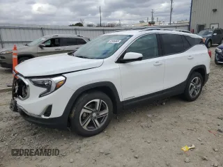 2021 GMC Terrain SLT z VIN 3GKALVEV2ML305638, wystawiony jako Copart lot #52996965 z przebiegiem 70 876 mil mil oraz Szkoda całkowita • Salvage title. Historia ofert i sprzedaży dostępna na DreamBid. Obrazek 1.