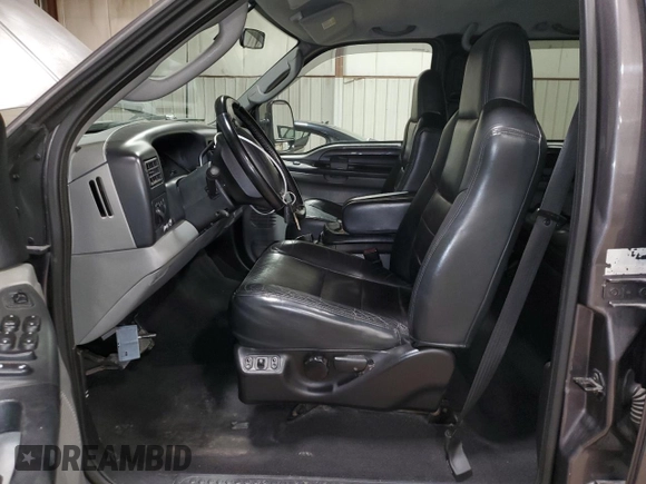 2003 Ford F-250 XL с VIN 1FTNW21LX3EA89107, выставлен на аукционе Copart как лот 86303784 с пробегом 134 438 миль миль и Списание • Salvage title. История ставок и продаж доступна на DreamBid. Изображение 7.